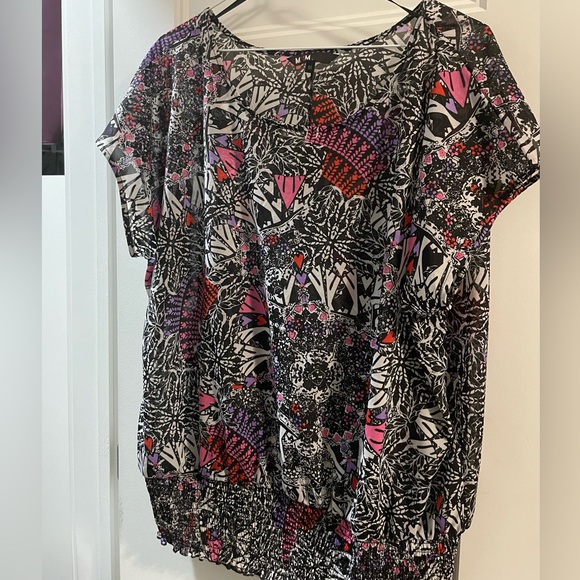 MXM Tops - MXM short-sleeve top for women 1X
